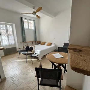 3 Pers Coeur De Village Les Mimosas Appartement